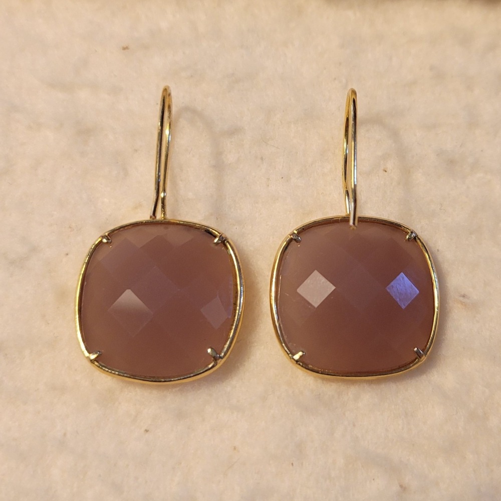 Faux Pink Rose‎ Quartz Gold Tone Pierced French Hook 1.25" Earrings - Picture 3 of 3